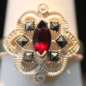 Sterling Silver 925 Marquise Garnet Ring